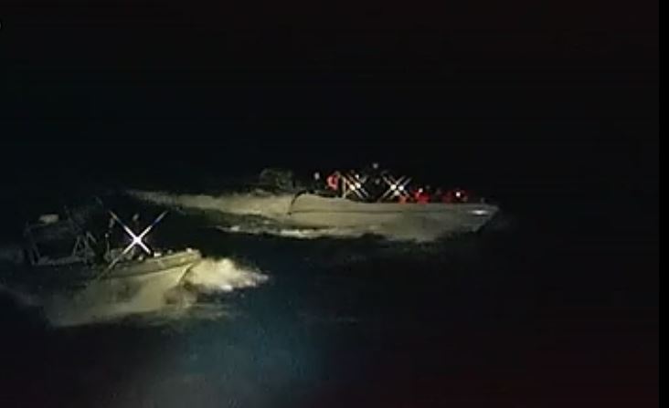 Η μάχη των λιμενικών με τους Τούρκους δουλέμπορους