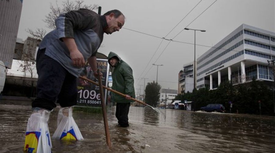 Ανοιχτές «πληγές» στην Ατιική από την νεροποντή