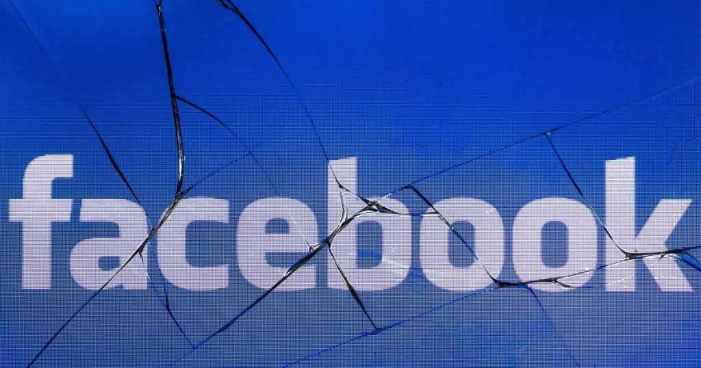 Facebook: Ξανά στο μάτι του κυκλώνα, ενώ το φάντασμα της Cambridge Analytica καραδοκεί