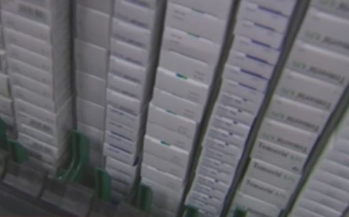 Φαρμακοβιομηχανίες αποσύρουν προϊόντα αντιδρώντας στη μείωση τιμών