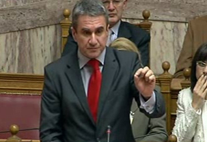 Νομοθετική προσθήκη για λειτουργία φαρμακείων μόνο από φαρμακοποιούς