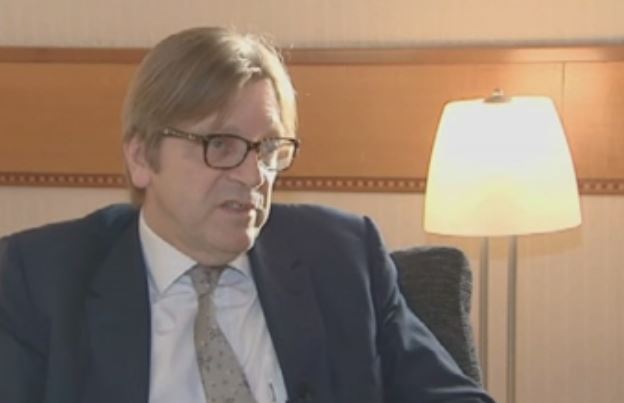 Γκυ Φέρχοφσταντ: Η τρόικα δεν βοήθησε την Ελλάδα