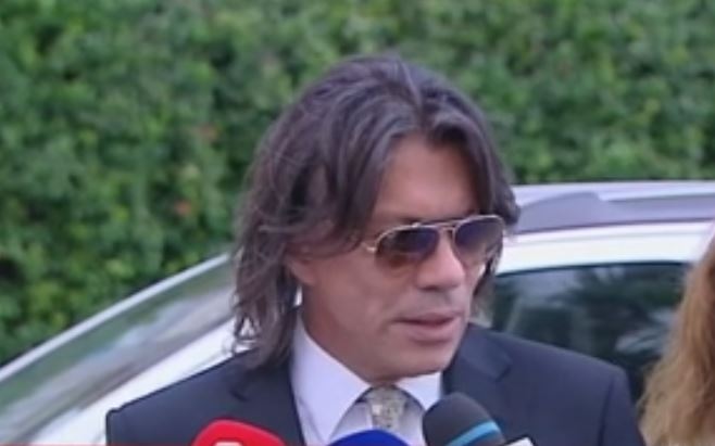 Έρευνες σε πέντε σπίτια σχετικά με τις καταγγελίες στον Δήμο Μαραθώνα