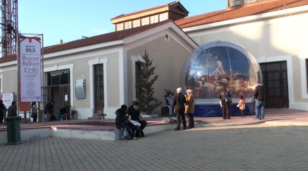 Χριστουγεννιάτικο bazaar βιβλίου από τον Βήμα 99,5 στην Τεχνόπολη