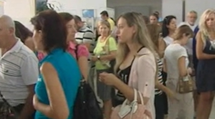 Η κατάργηση των φοροαπαλλαγών στο τραπέζι των διαπραγματεύσεων με την τρόικα