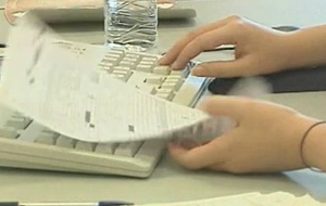 Οι παρεμβάσεις στο νέο φορολογικό και οι αντιδράσεις των κομμάτων