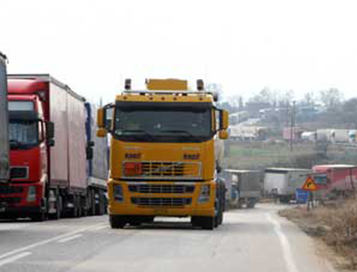 Aπελευθέρωση των αδειών για φορτηγά δημόσιας χρήσης προωθεί η κυβέρνηση