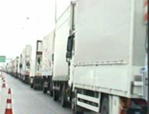 Επιστράτευση εξετάζει η κυβέρνηση