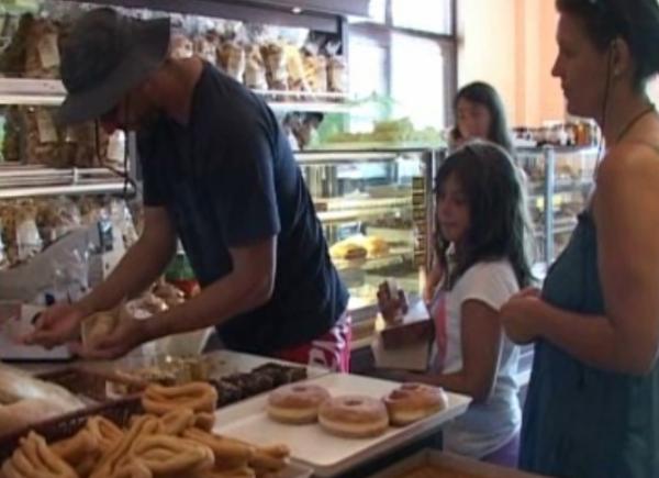 «Φωτιά» σε τυρόπιτες, σουβλάκια και αναψυκτικά βάζει από 1η Σεπτεμβρίου