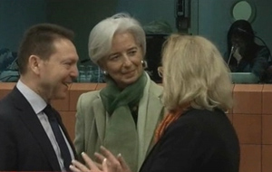 «Πιλοτική» μείωση το ΦΠΑ στην εστίαση στο 13% ζητά η κυβέρνηση