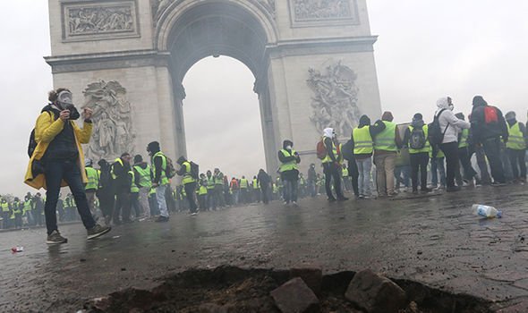 Που θα καταλήξει η βία;