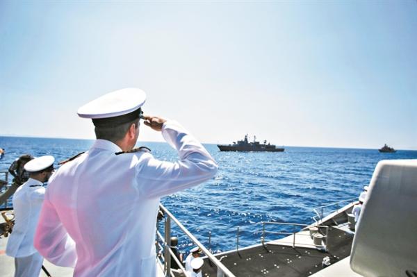 «Σφήνα» των ΗΠΑ στο Πεντάγωνο για τις φρεγάτες