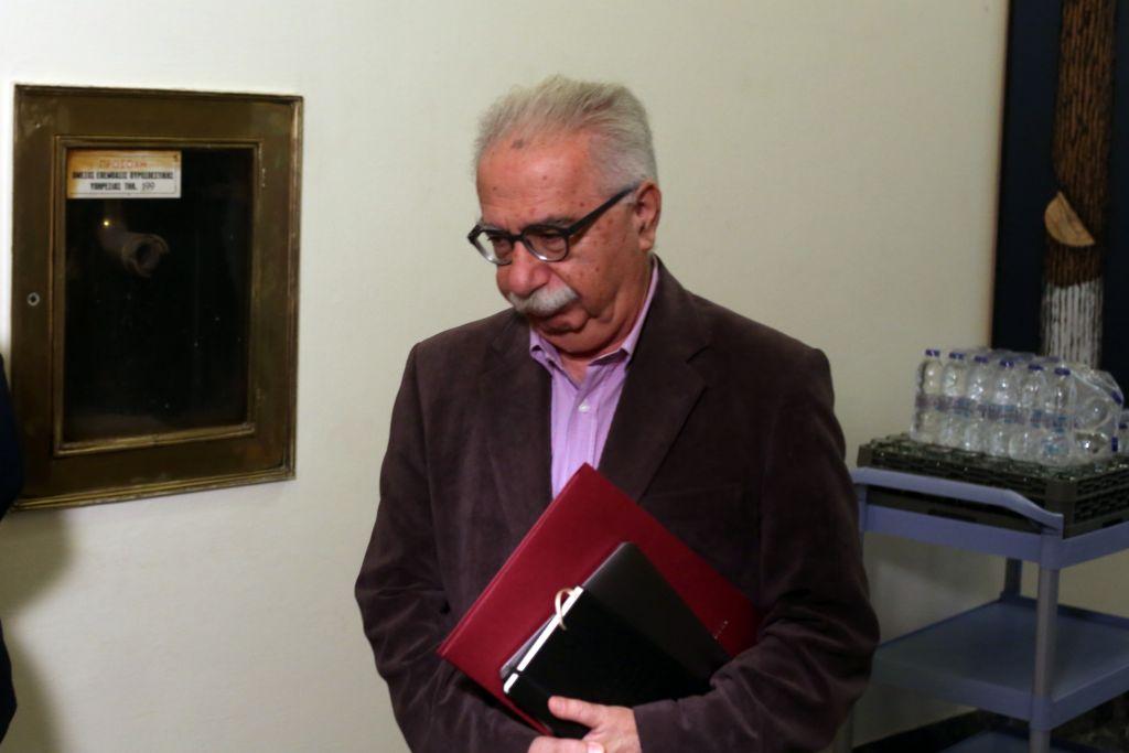 «Πόρτα» σε Γαβρόγλου από δασκάλους-καθηγητές για το σύστημα διορισμών