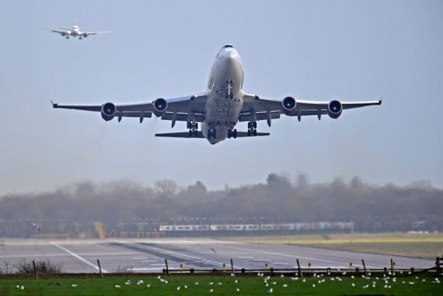 Αυστηρότερα μέτρα στα αεροδρόμια της Βρετανίας για την απειλή των drones