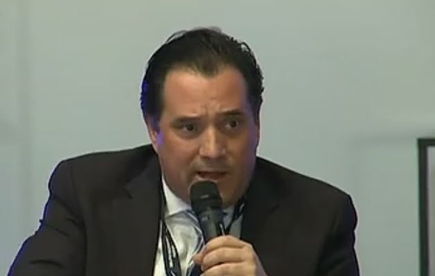 Επεισοδιακή ομιλία Γεωργιάδη στο φόρουμ των Δελφών