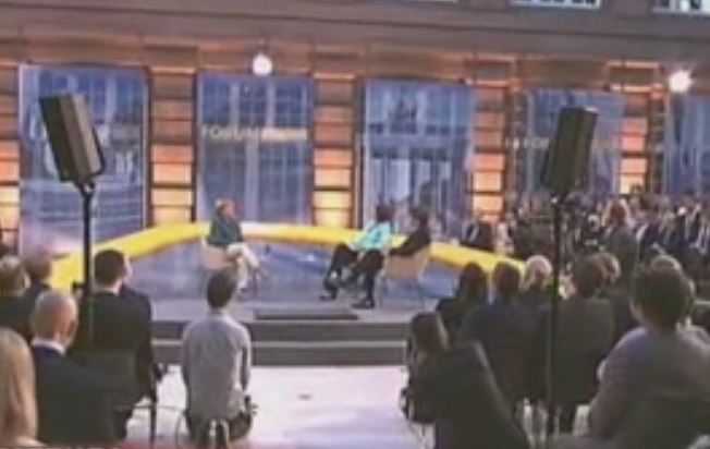 H Μέρκελ εμμένει στην πολιτική της