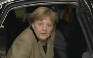 «Πολυγλωσσία» στην Ευρώπη για το ελληνικό μνημόνιο