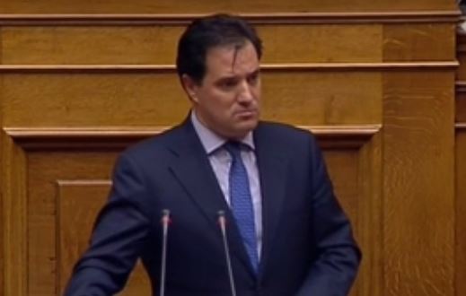 Σε υψηλούς τόνους η συζήτηση στη Βουλή για την ψήφο εμπιστοσύνης