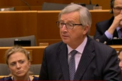 Γιούνκερ: Αλίμονο αν αλλάζαμε τις συμφωνίες σε κάθε εκλογική αναμέτρηση