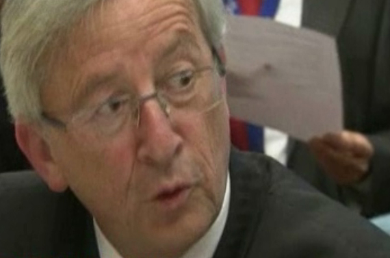 Γιούνκερ: Πάρτε μέτρα για το χρέος, δεν είναι βιώσιμο