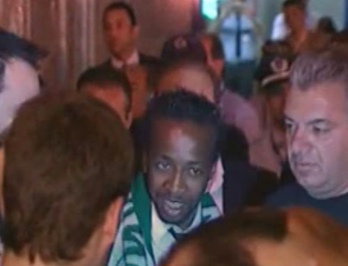 «Βienvenue Govou» με «πράσινη» φιέστα στο «Ελ. Βενιζέλος»