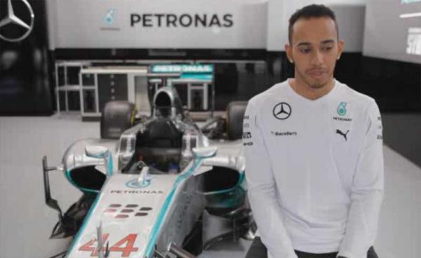 O Lewis μιλά για τον Hamiton