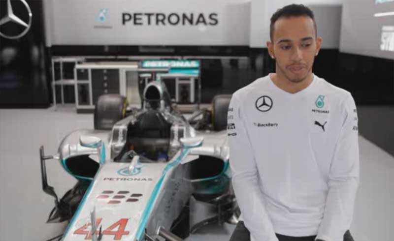 O Lewis μιλά για τον Hamiton