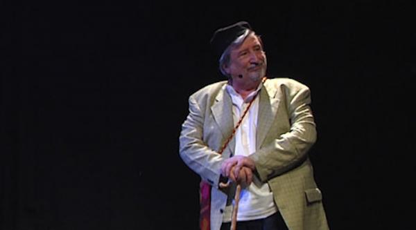 Χάρρυ Κλυνν: Η σάτιρα στις μέρες μας είναι δυσβάσταχτη!