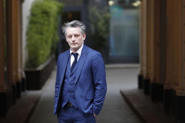 Ο ακτιβιστής που πολεμά για την αξιοπρέπεια των ατόμων με αυτισμό