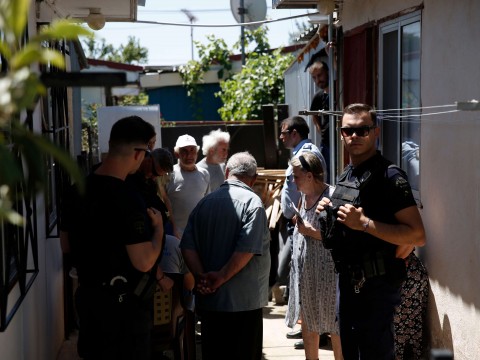 Επιχείρηση της αστυνομίας στην περιοχή του στρατοπέδου Καποτά στο Μενίδι