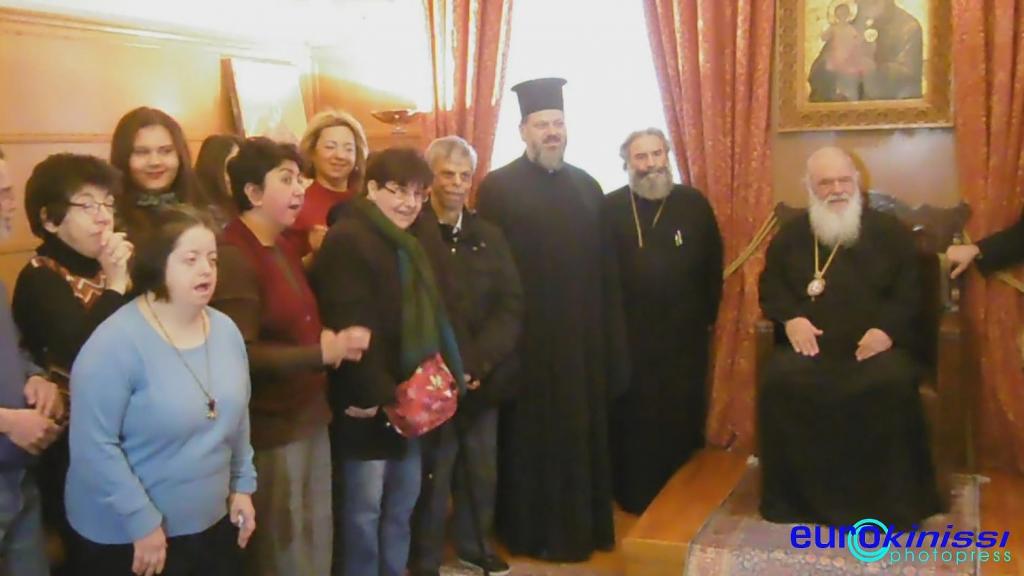 Κάλαντα Χριστουγέννων στον Αρχιεπίσκοπο Ιερώνυμο από μαθητές και συλλόγους