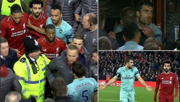 Λίβερπουλ – Αρσεναλ: Το νέο βίντεο από τη λογομαχία του Παπασταθόπουλου με τον Φαν Ντάικ