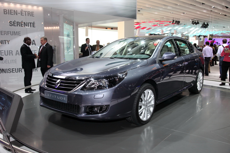 2010 Paris Mondial de l’ Automobile: Renault Latitude