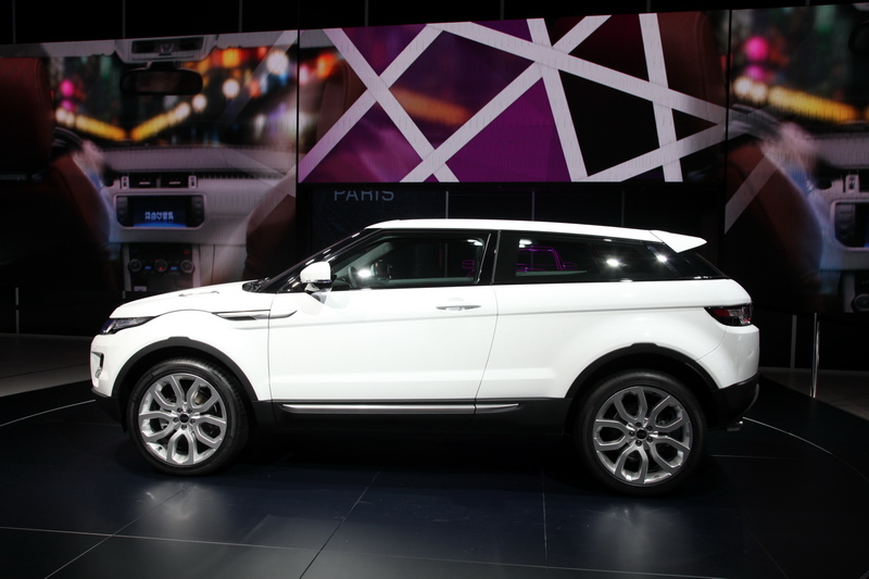 2010 Paris Mondial de l’ Automobile: Range Rover Evoque