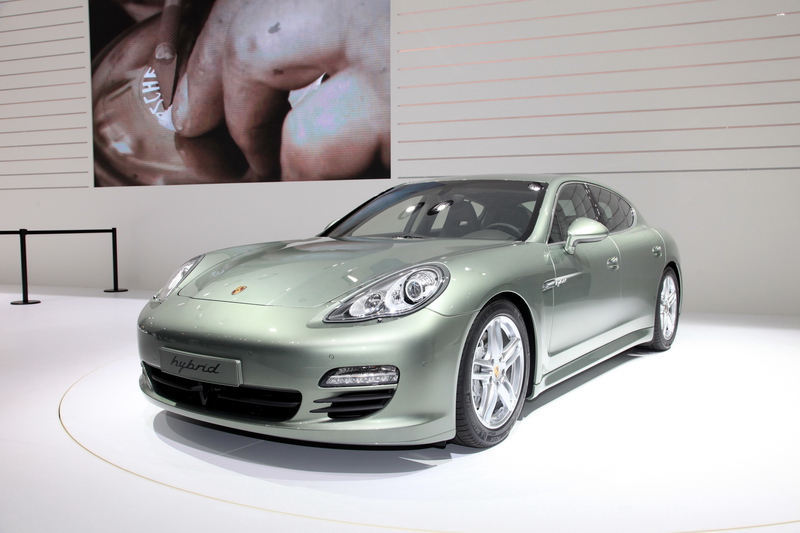 81e Salon International de l’ Auto – Geneve 2011: Porsche Panamera S Hybrid