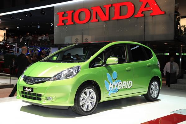 81e Salon International de l’ Auto – Geneve 2011: Honda Jazz Hybrid