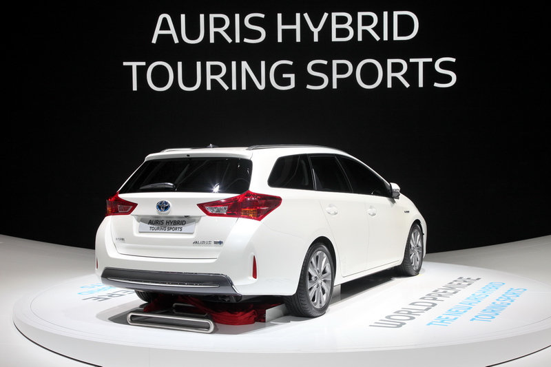 Διεθνής Έκθεση Αυτοκινήτου – Παρίσι 2012: Toyota Auris Hybrid Touring Sports