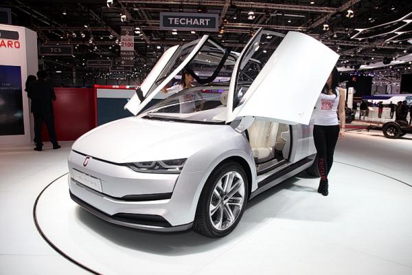 84η Έκθεση Αυτοκινήτου Γενεύης: Giugiaro Clipper Concept