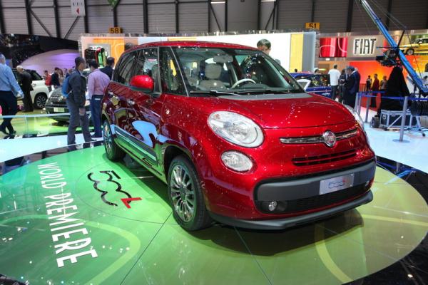 Έκθεση Αυτοκινήτου Γενεύης 2012: Fiat 500L