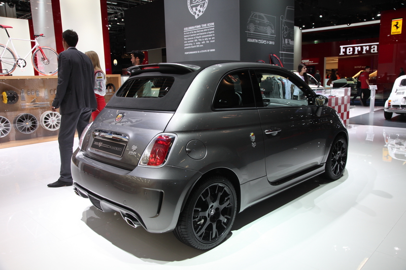 65η Έκθεση Αυτοκινήτου Φρανκφούρτης: Abarth 695 Maserati Edition