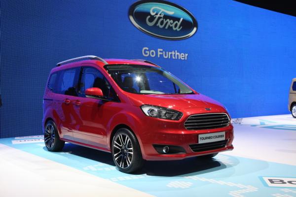 Έκθεση Γενεύης 2013: Ford Tourneo Courier