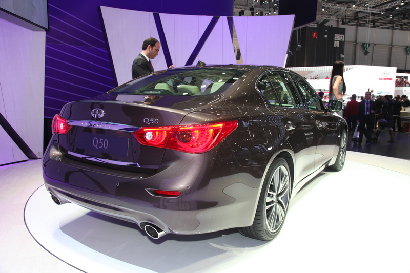 Έκθεση Γενεύης 2013: Infiniti Q50