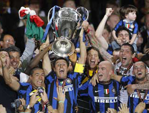 «Νερατζούρο» το Champions League χάρη σε Μουρίνιο και Μιλίτο