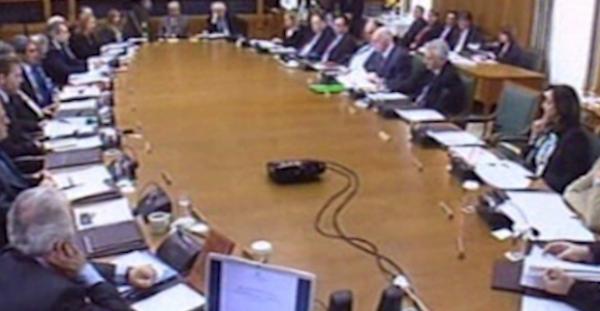 Διαδοχικές συναντήσεις του πρωθυπουργού με τους πολιτικούς αρχηγούς την Τρίτη