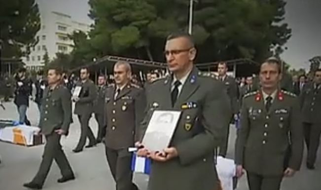 Η Ελλάδα υποδέχθηκε τα λείψανα των 6 στρατιωτικών που έπεσαν στην Κύπρο