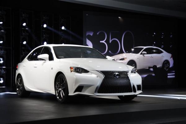 NAIAS 2013: Lexus IS