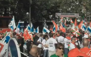 Στους δρόμους και πάλι οι Ισπανοί κατά των μέτρων