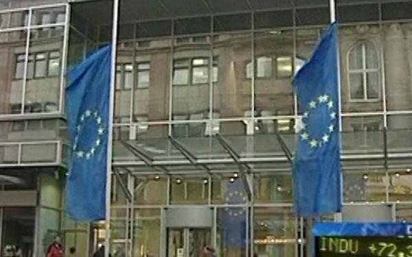 Σε επίπεδα-ρεκόρ τα spread των ισπανικών και ιταλικών ομολόγων