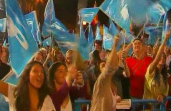 Ισπανία: Συντριπτική νίκη του Λαϊκού Κόμματος