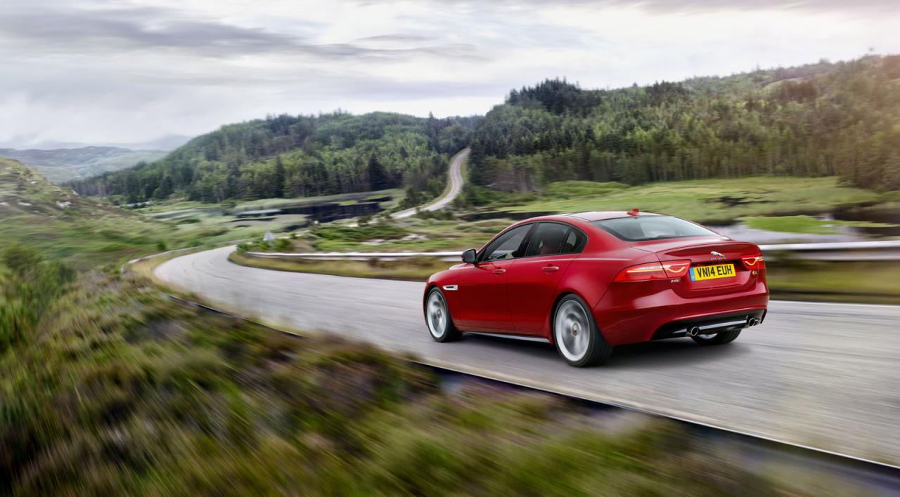Jaguar XE 2015